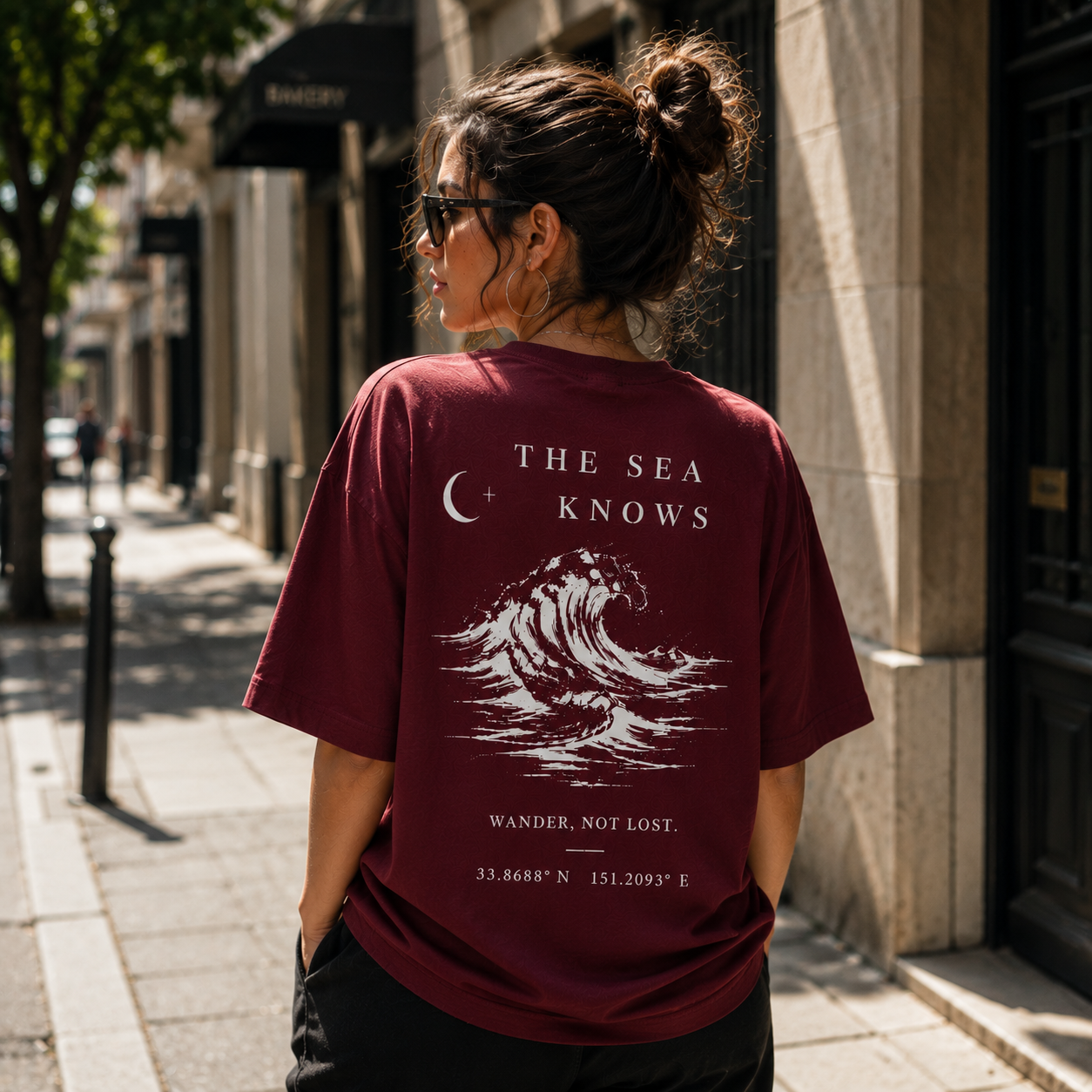 Anchor “The Sea Knows” Boxy Fit T-Shirt – Burgundy